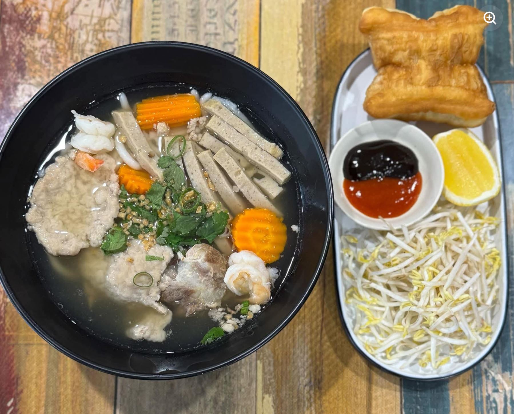 Phnom Penh Restaurant Cafe Russell Road Homai Auckland Cambodian laksa