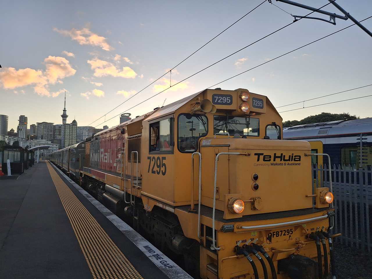 Inter-regional buses and trains