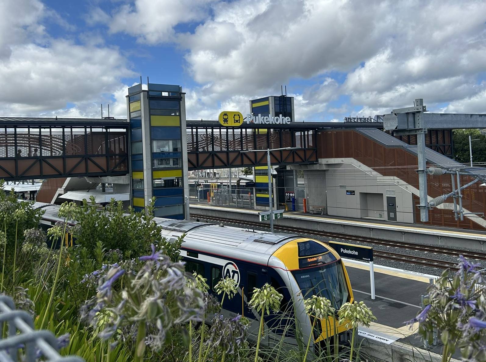 Pukekohe train station Auckland South City Line